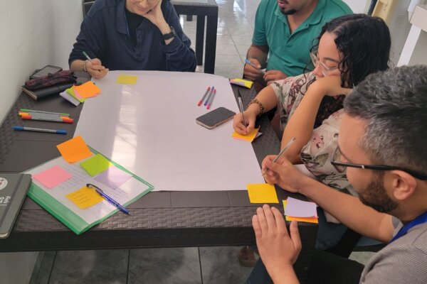 trabajando trabajando